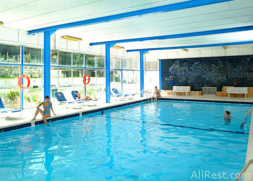 Tryp Bosque 9
